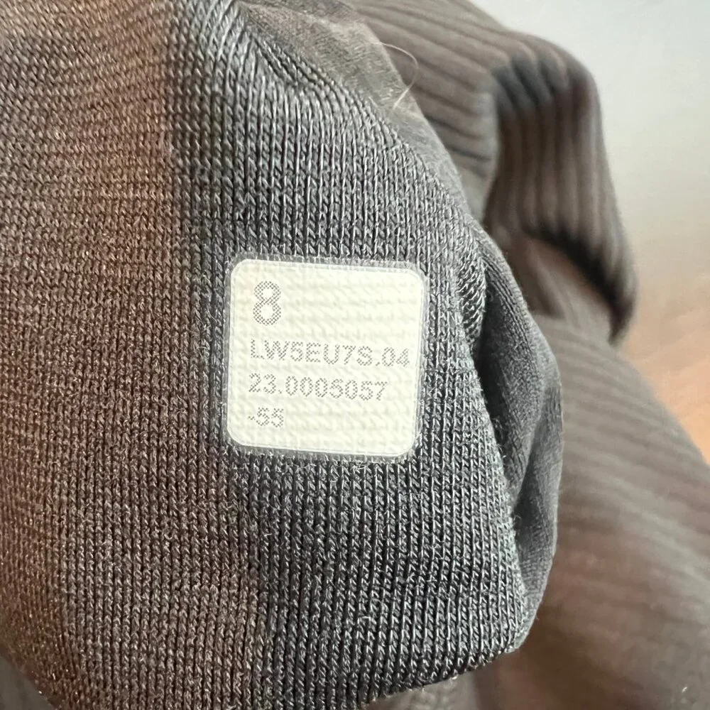 Lululemon - Picture 4 of 4